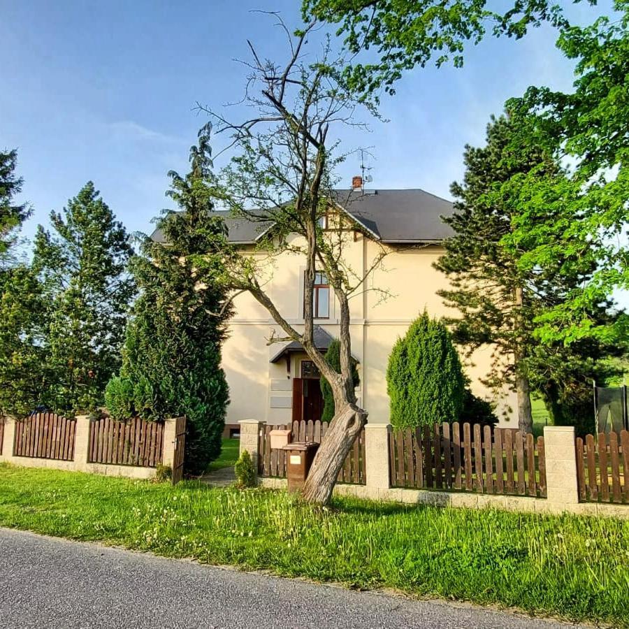 Sulcburg Apartman Cetenov Kültér fotó
